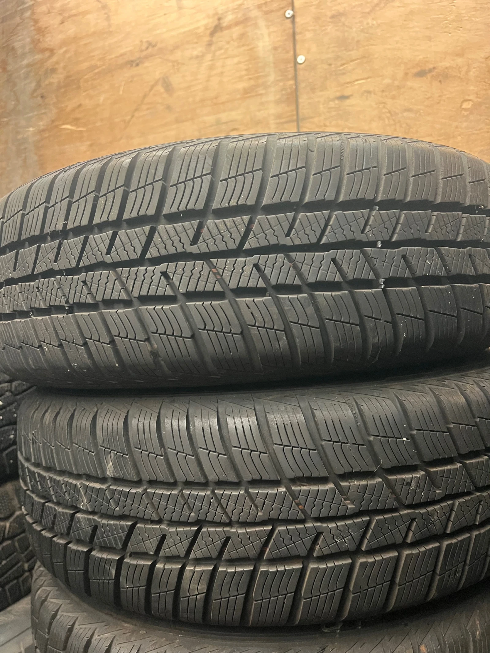 ���� � ������ 185/65R15 �� Hyundai I20 | Mobile.bg � ����������� 2