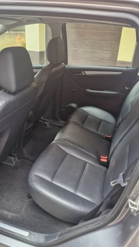 Mercedes-Benz A 180 PREMIUM, снимка 8