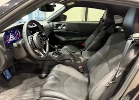 Nissan 370Z РЪЧКА * СТОКОВ * 5000КМ * CARFAX * , снимка 6