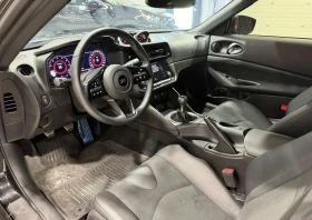 Nissan 370Z РЪЧКА * СТОКОВ * 5000КМ * CARFAX * , снимка 7