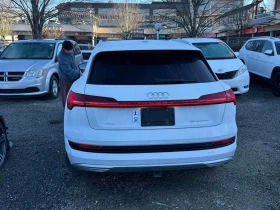 Audi E-Tron 2019 Technik * CARFAX * БЕЗ ПЪРВОНАЧАЛНА ВНОСКА - 20400 € / 39898.93 лв. - 22611550 5