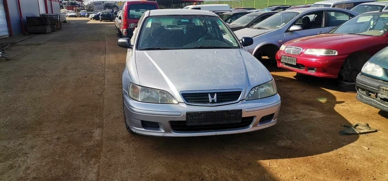 Honda Accord 1.6, снимка 1 - Автомобили и джипове - 45233969