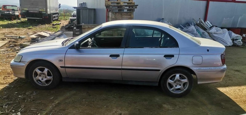 Honda Accord 1.6, снимка 2 - Автомобили и джипове - 45233969