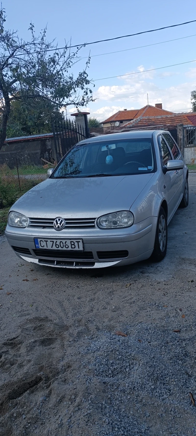 VW Golf, снимка 1 - Автомобили и джипове - 47570605