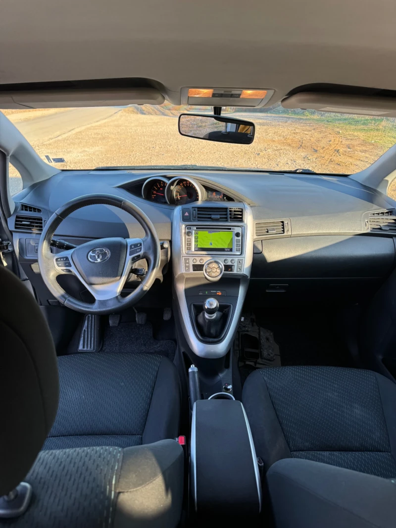 Toyota Verso 2.0 D4D 126к.с., снимка 6 - Автомобили и джипове - 48312442