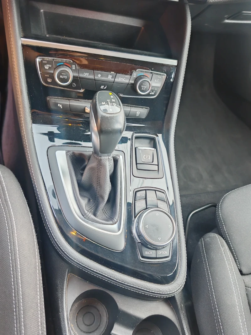 BMW 2 Gran Tourer 220D Xdrive, снимка 10 - Автомобили и джипове - 51487604