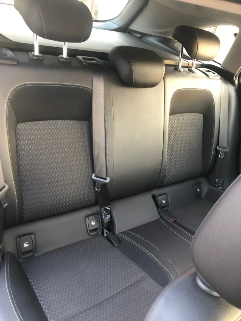 Opel Astra Sports Tourer, снимка 9 - Автомобили и джипове - 52191410