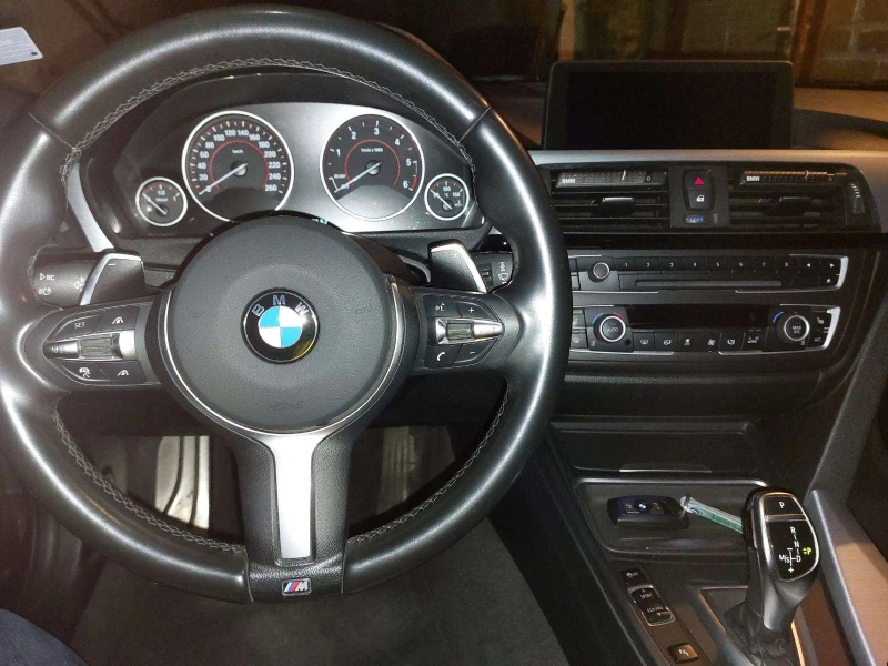 BMW 330 M-Performance * , снимка 9 - Автомобили и джипове - 52200999