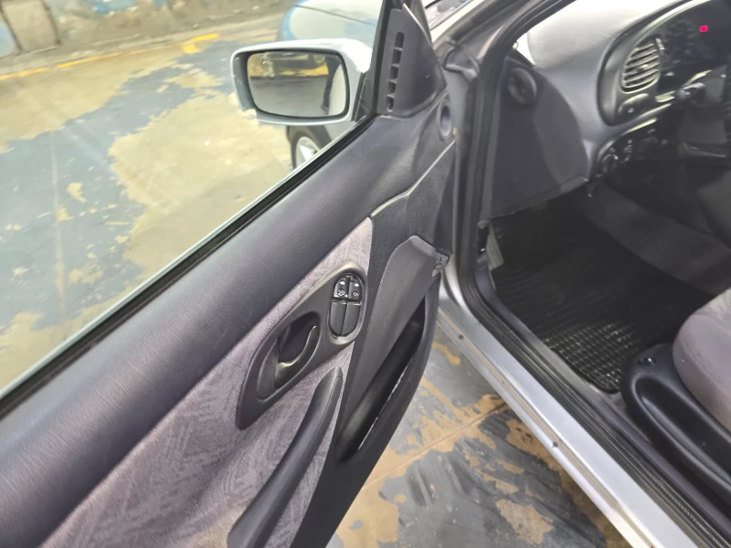 Ford Mondeo 2.0, снимка 12 - Автомобили и джипове - 52471942