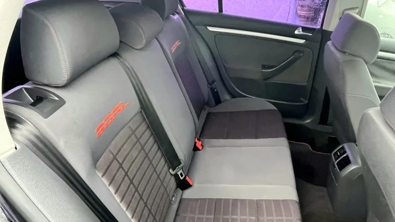 VW Golf 1.9 TDI-GOAL, снимка 10 - Автомобили и джипове - 53286028