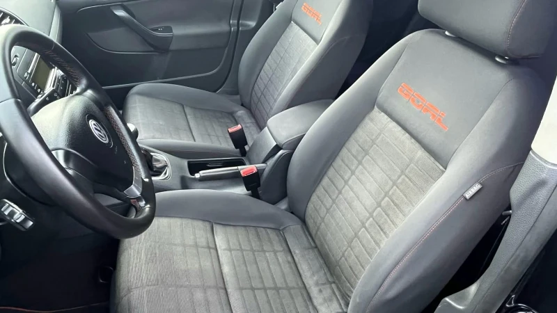 VW Golf 1.9 TDI-GOAL, снимка 10 - Автомобили и джипове - 53408683