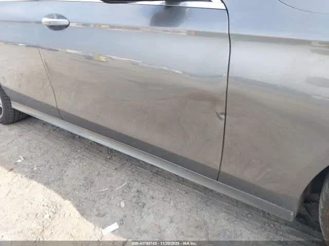 Mercedes-Benz E 300  - изображение 5