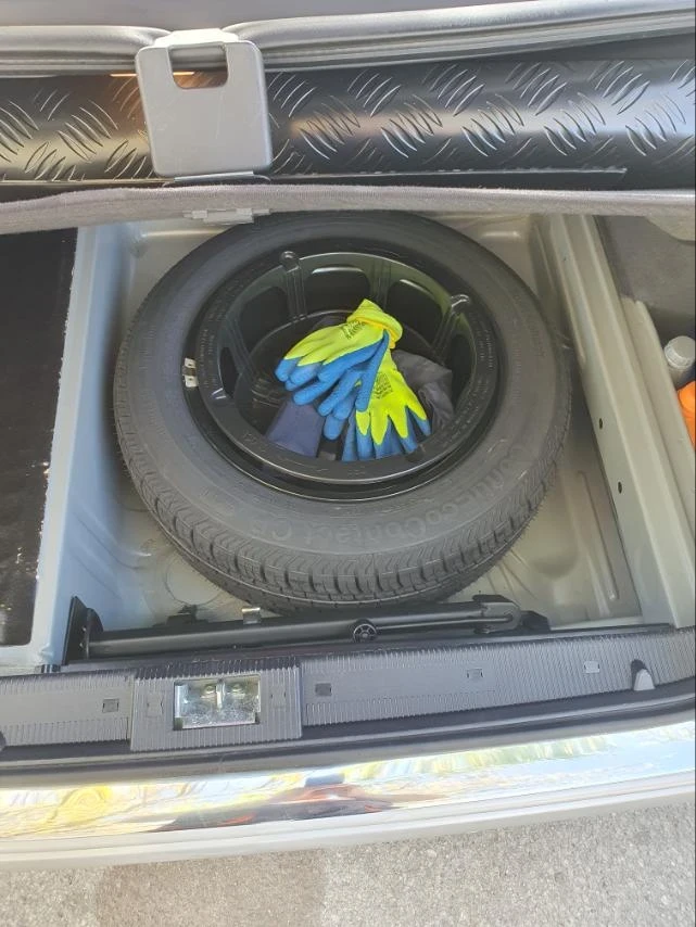 Mercedes-Benz E 250 W210 на 42000км , снимка 8 - Автомобили и джипове - 53384988