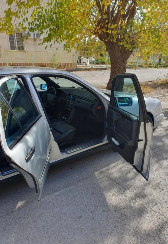 Mercedes-Benz E 250 W210 на 42000км , снимка 7 - Автомобили и джипове - 53384988