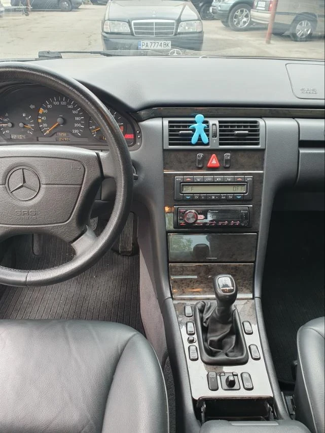 Mercedes-Benz E 250 W210 на 42000км , снимка 2 - Автомобили и джипове - 53384988
