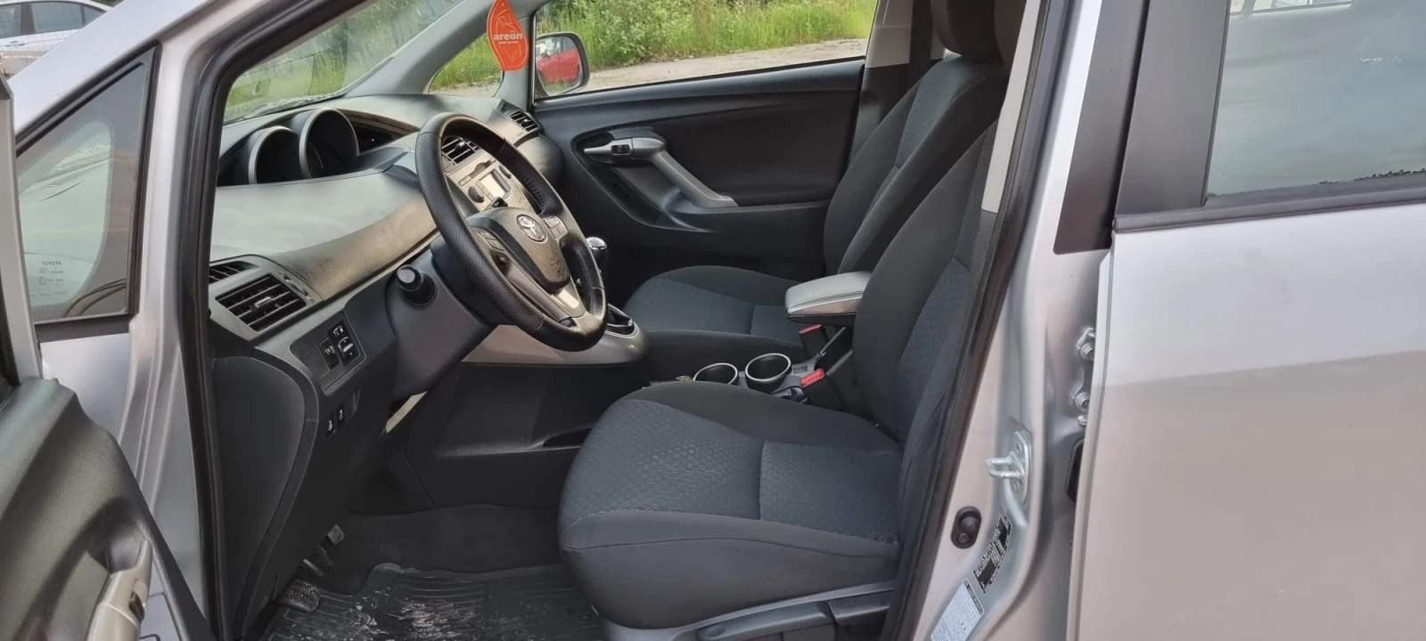 Toyota Verso 2.0 D-4D | Mobile.bg — изображение 14