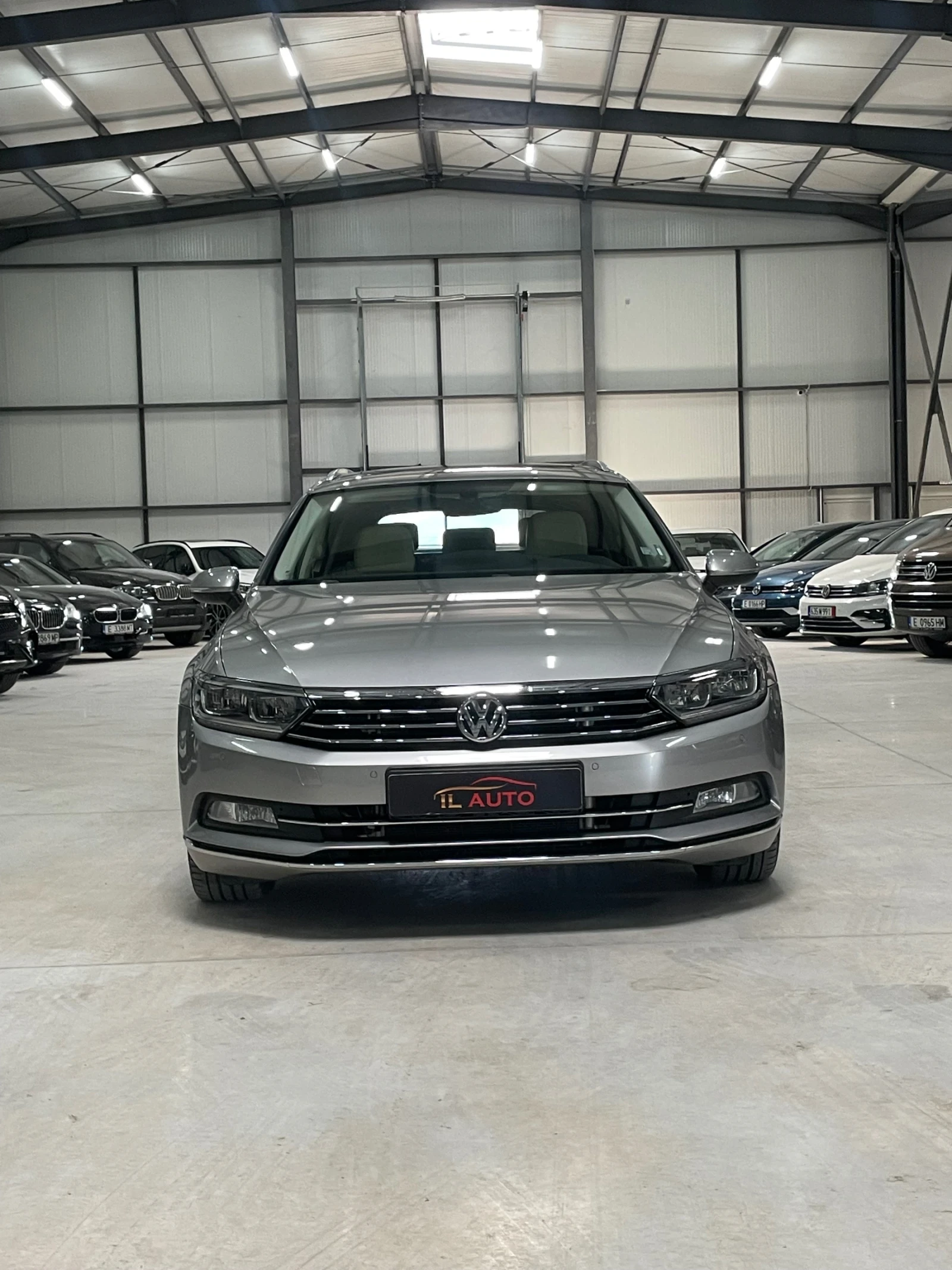 VW Passat B8/190 к.с/4х4/панора/кожа/подгр/Дистр/камера/Лед/ - изображение 3