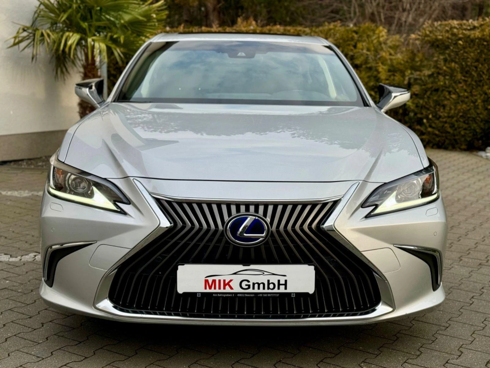 Lexus ES 300 Служебна - изображение 3