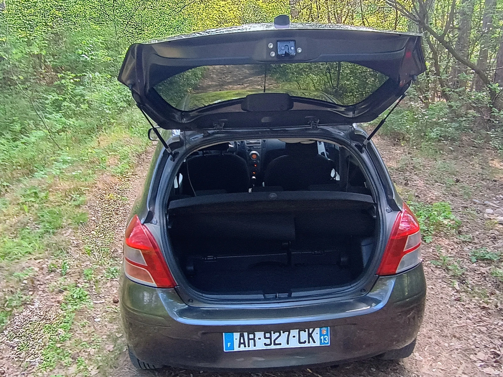 Toyota Yaris 100 1.3 VVT-I - изображение 6