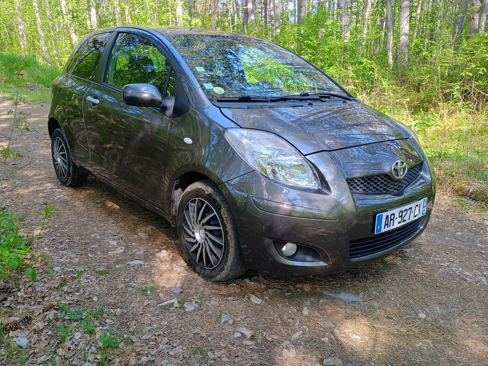 Toyota Yaris 100 1.3 VVT-I - изображение 2