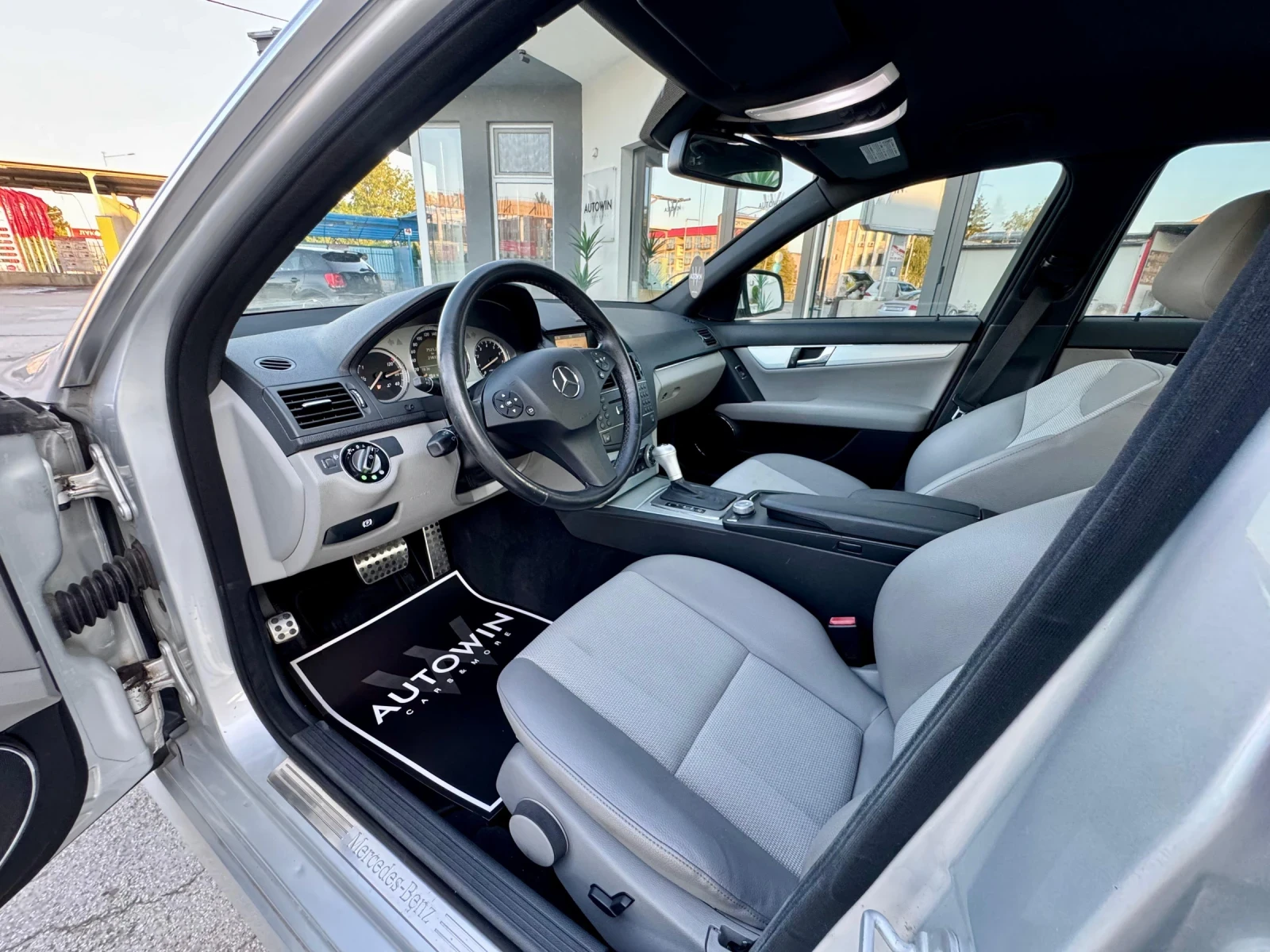 Mercedes-Benz C 280 V6 AMG Line | Mobile.bg   12