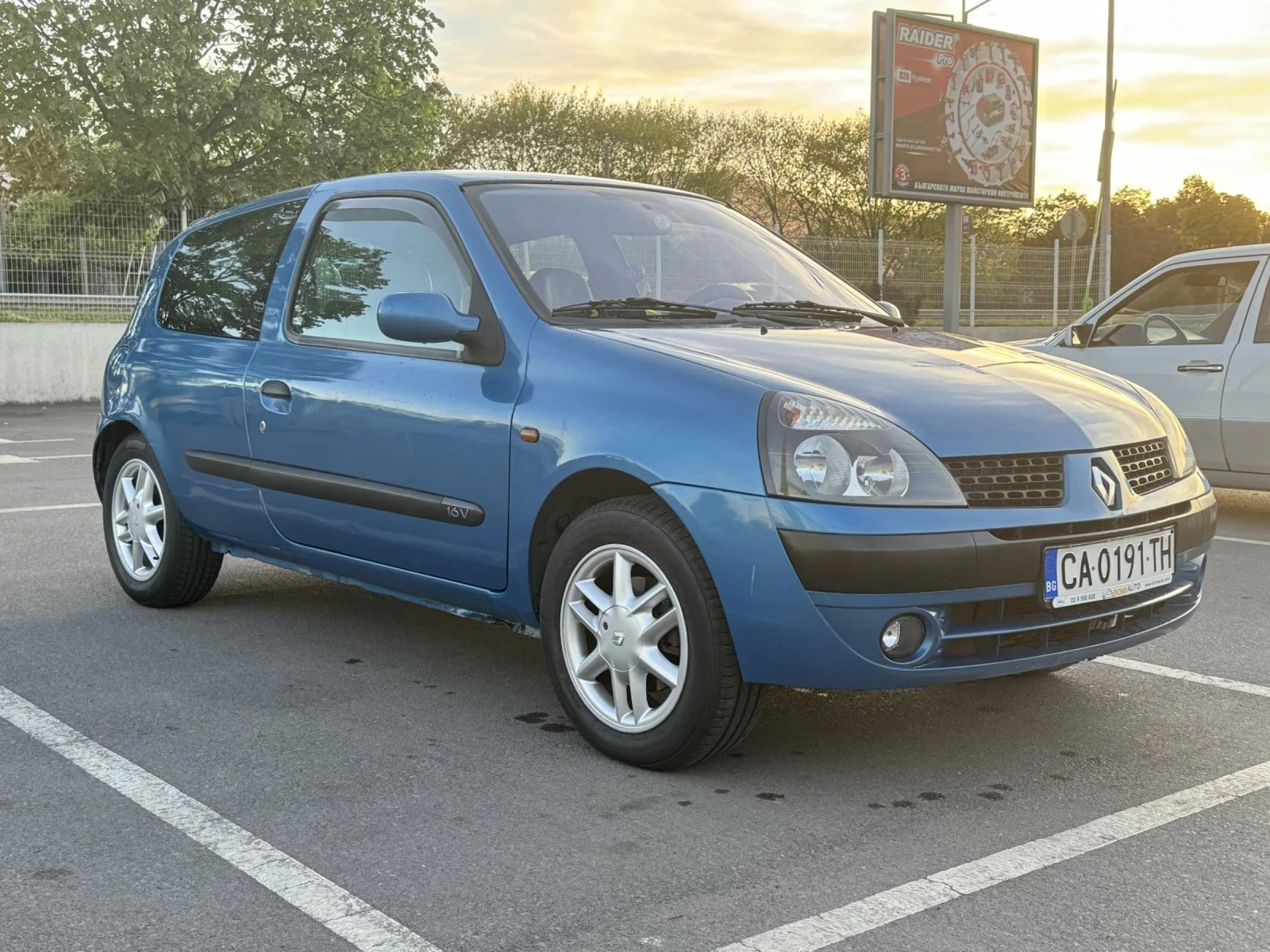 Renault Clio 1.2 16v - изображение 10