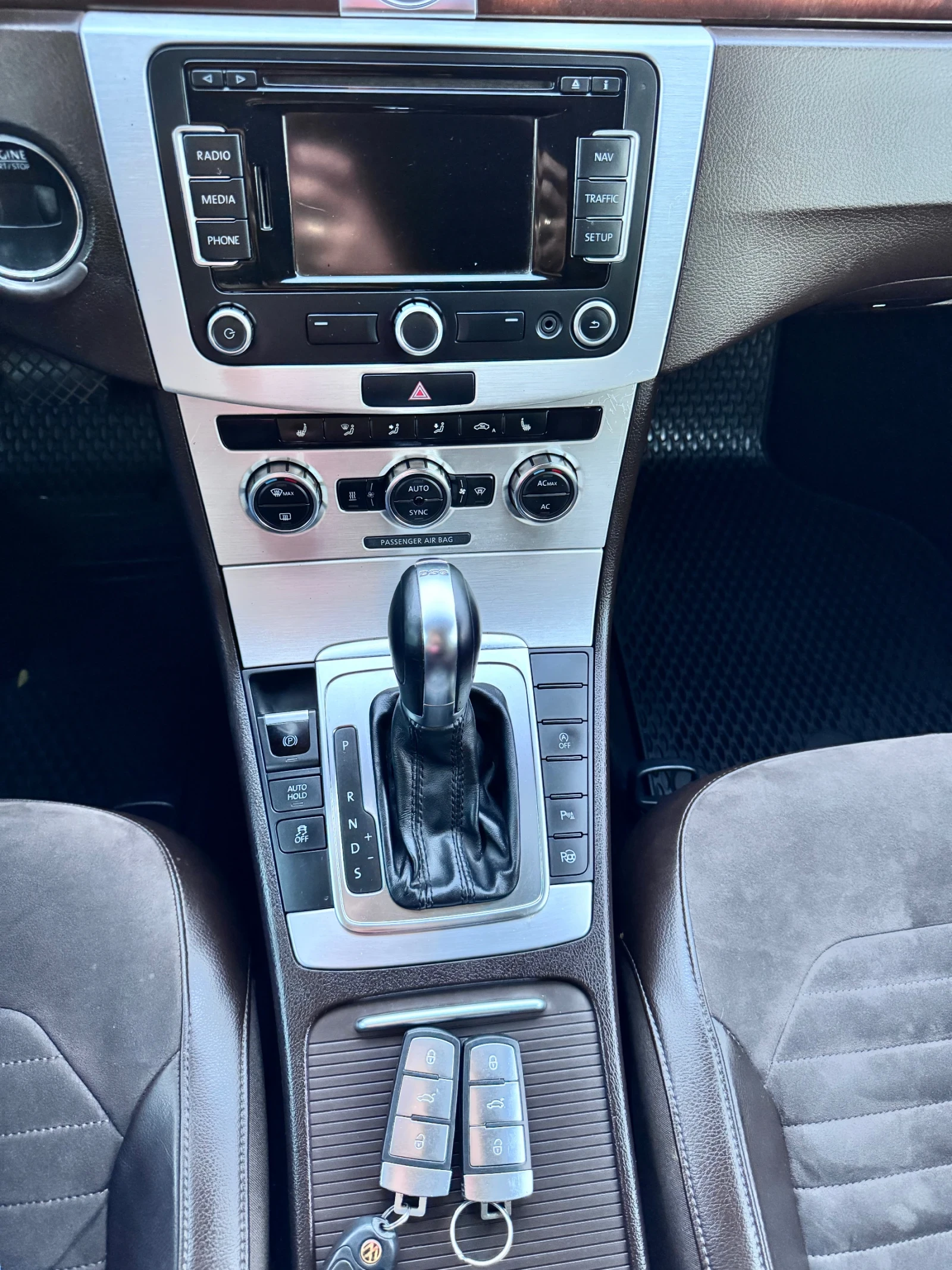 VW Passat 2.0TDI DSG 170 | Mobile.bg   11