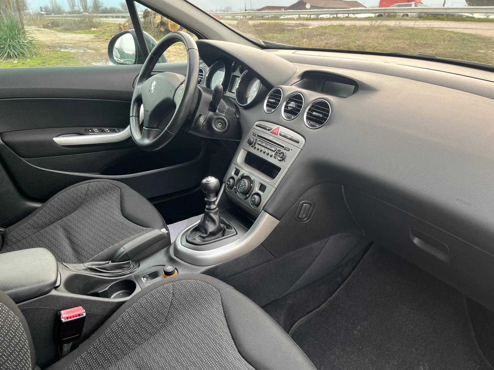 Peugeot 308 1.6HDI-109-PANORAMA-ITALIA - изображение 5