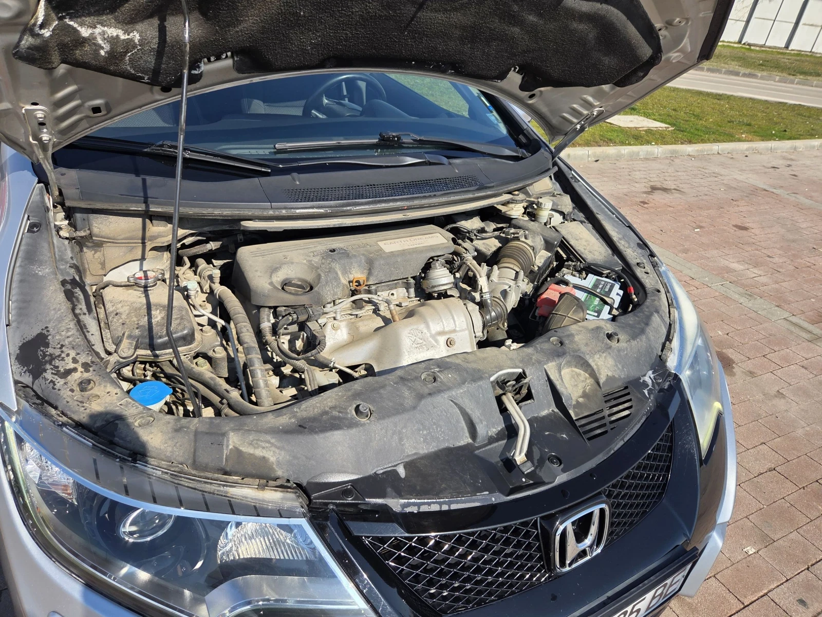 Honda Civic 1, 6 i- dtec Facelift, снимка 9 - Автомобили и джипове - 53735884