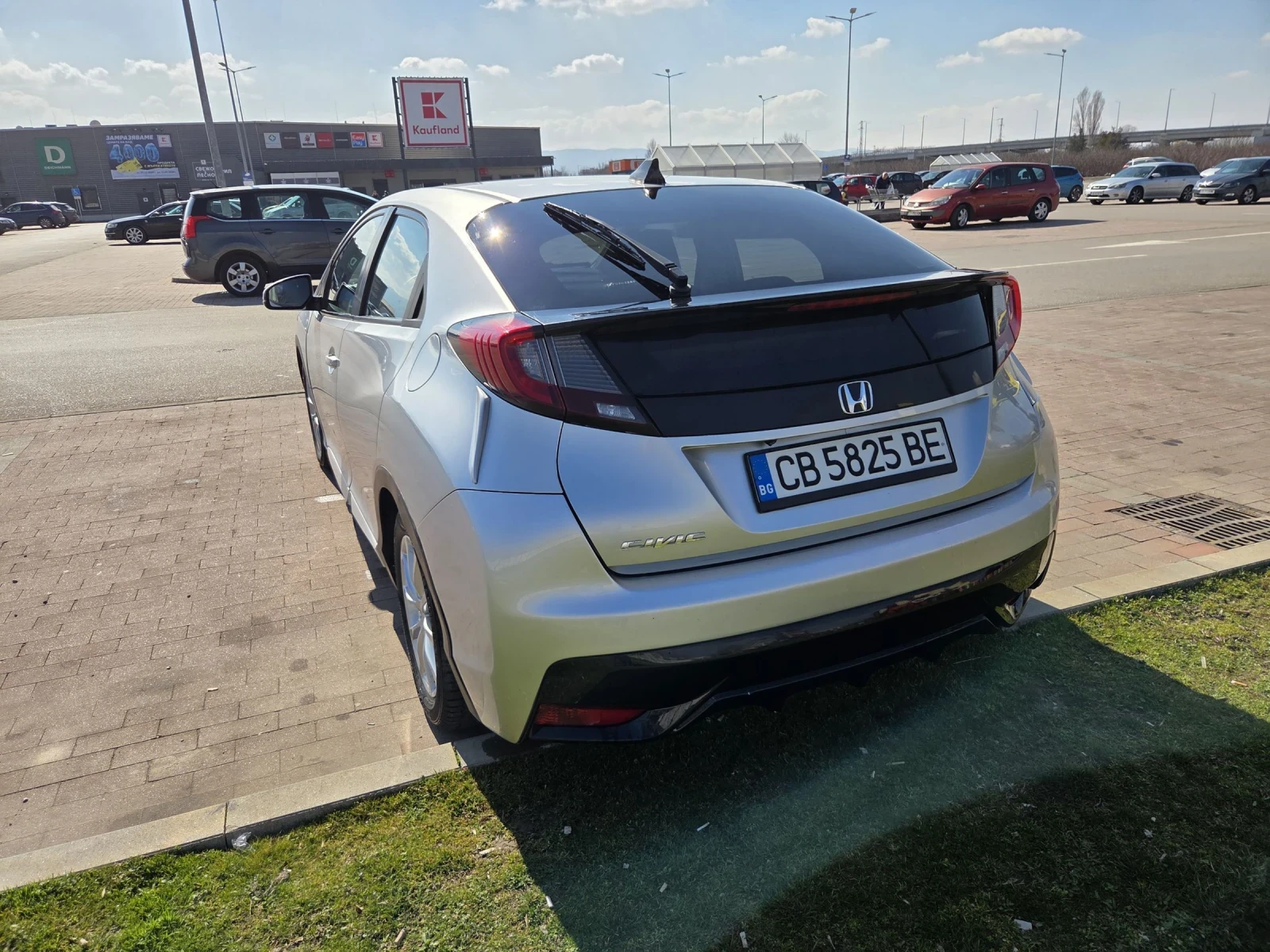 Honda Civic 1, 6 i- dtec Facelift, снимка 7 - Автомобили и джипове - 53735884