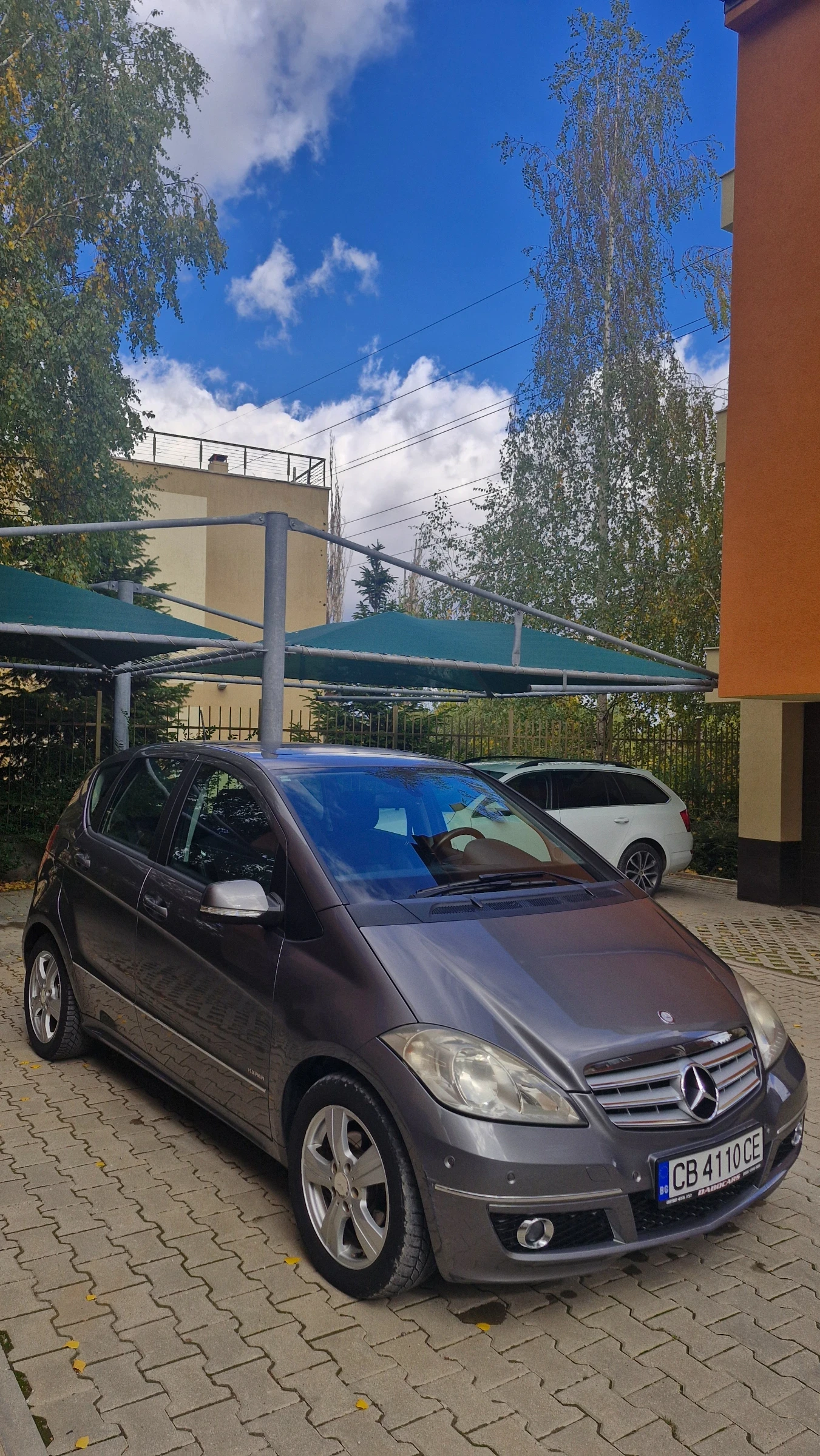 Mercedes-Benz A 180 PREMIUM, снимка 2 - Автомобили и джипове - 54094101