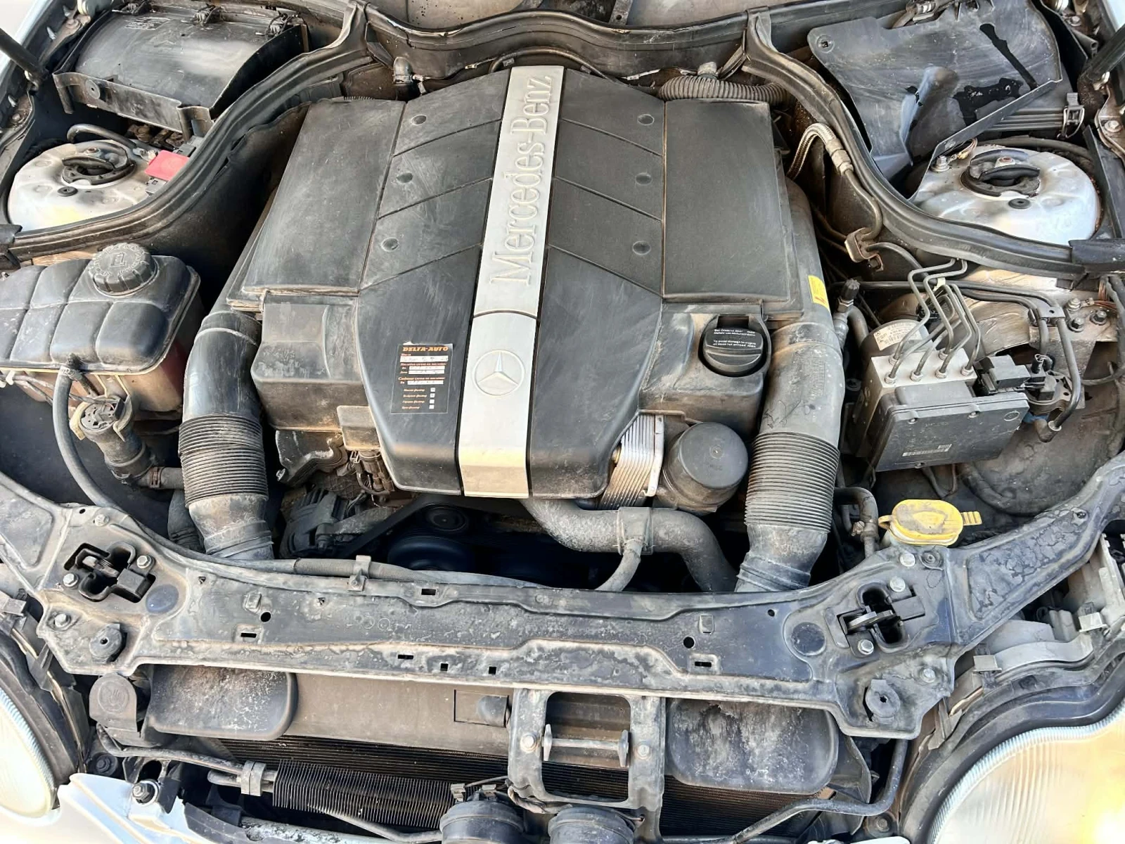 Mercedes-Benz C 240 2.6 V6 Бензин, снимка 15 - Автомобили и джипове - 53842656