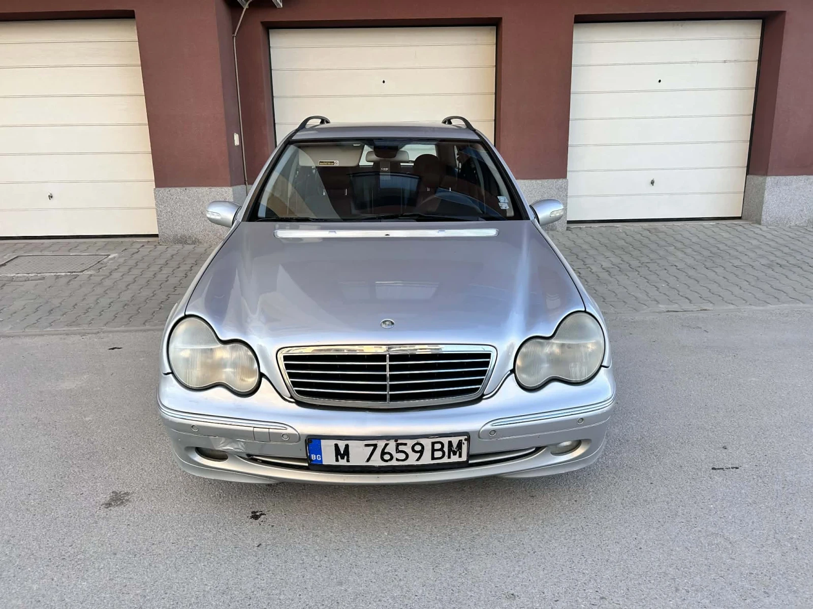 Mercedes-Benz C 240 2.6 V6 Бензин, снимка 3 - Автомобили и джипове - 53842656