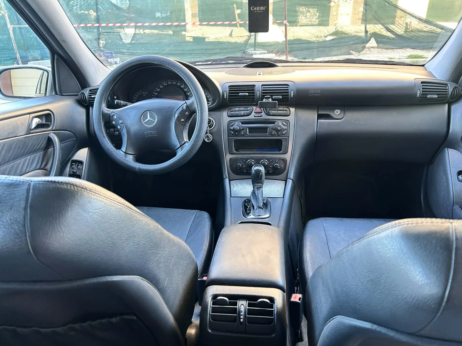 Mercedes-Benz C 240 2.6 V6 Бензин, снимка 11 - Автомобили и джипове - 53842656