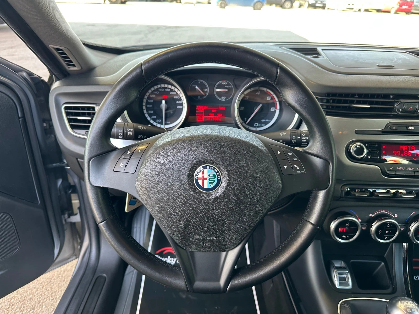 Alfa Romeo Giulietta 2.0JTDm 170ps, снимка 10 - Автомобили и джипове - 53970873