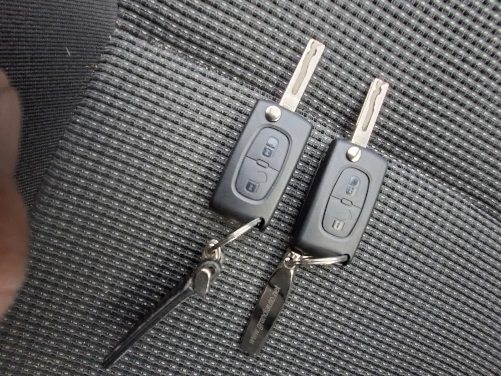 Peugeot 5008 | Mobile.bg � ����������� 15