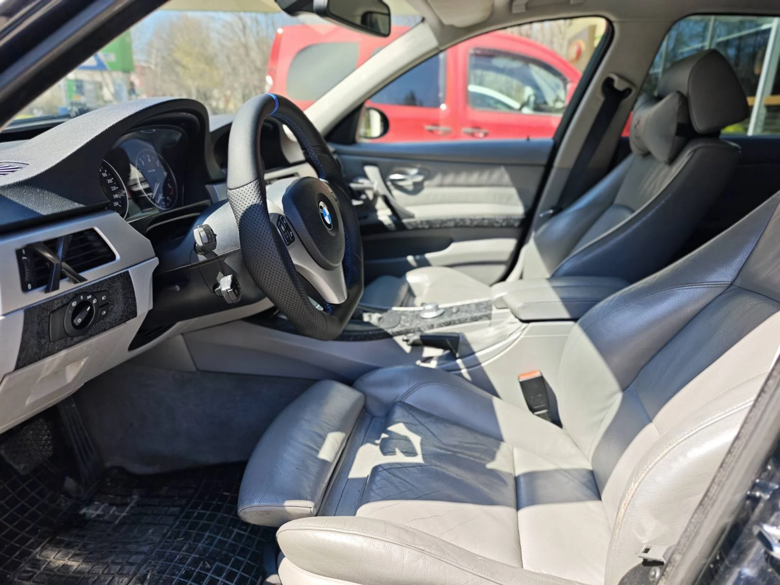 BMW 330 330 xi, снимка 14 - Автомобили и джипове - 54152110