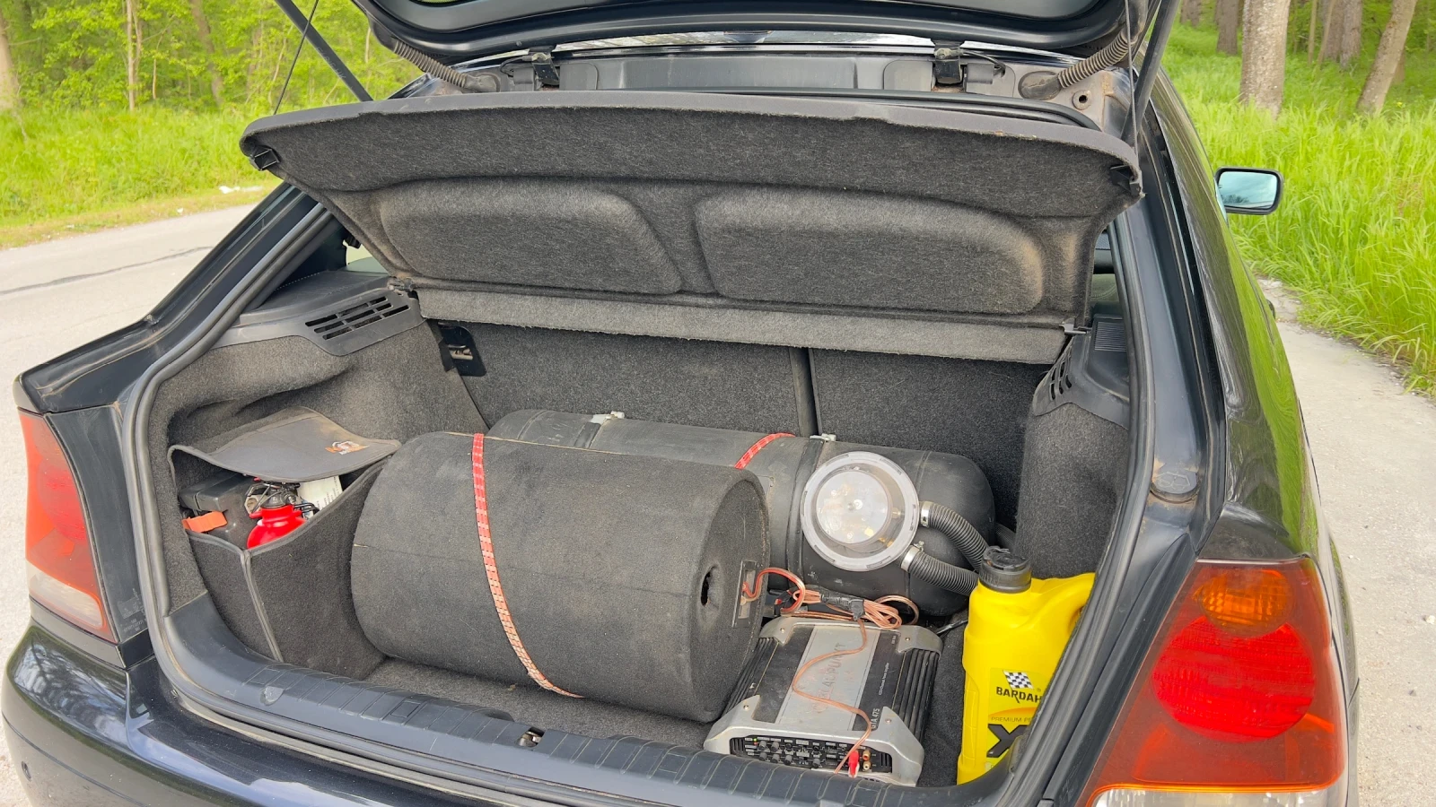 BMW 316 316ti, снимка 9 - Автомобили и джипове - 54417681