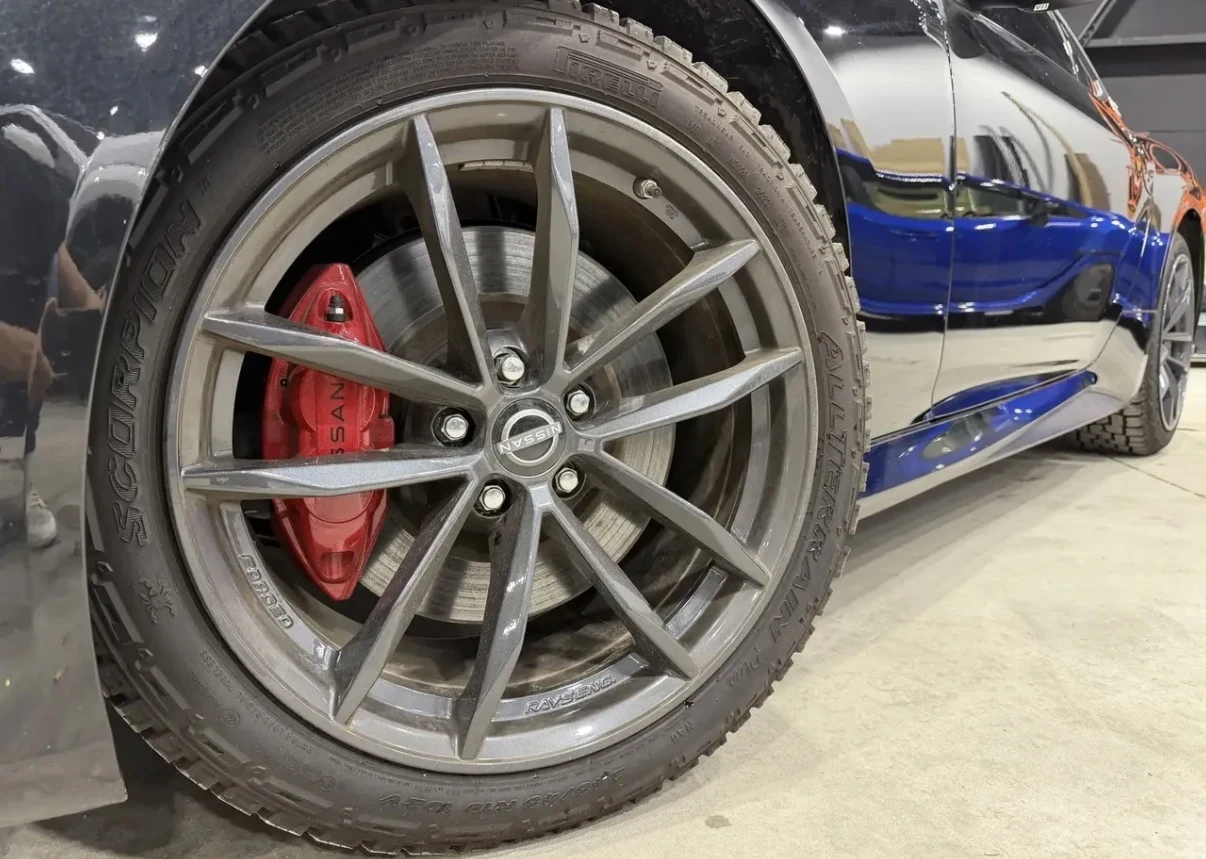 Nissan 370Z РЪЧКА * СТОКОВ * 5000КМ * CARFAX * , снимка 5 - Автомобили и джипове - 54702595