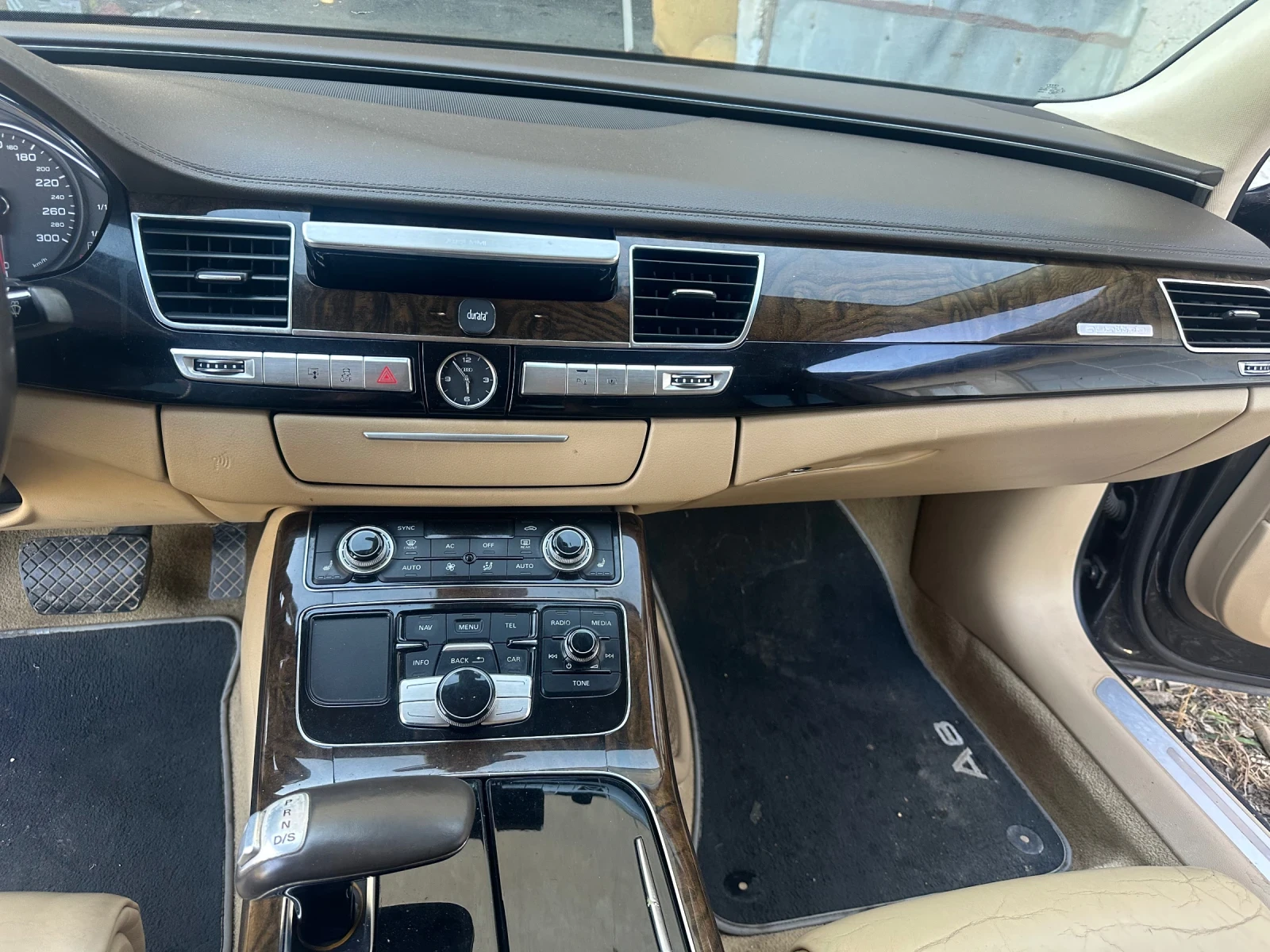 Audi A8 4.2FSI, снимка 10 - Автомобили и джипове - 55904504