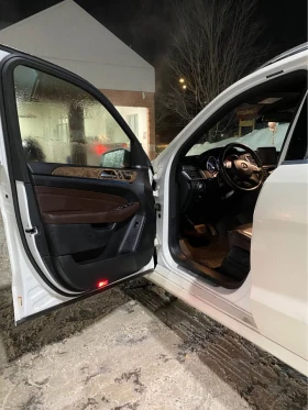 Mercedes-Benz ML 350 PANO| HEATED SEATS| MEMORY - 12500 € / 24447.88 лв. - 65710218 12