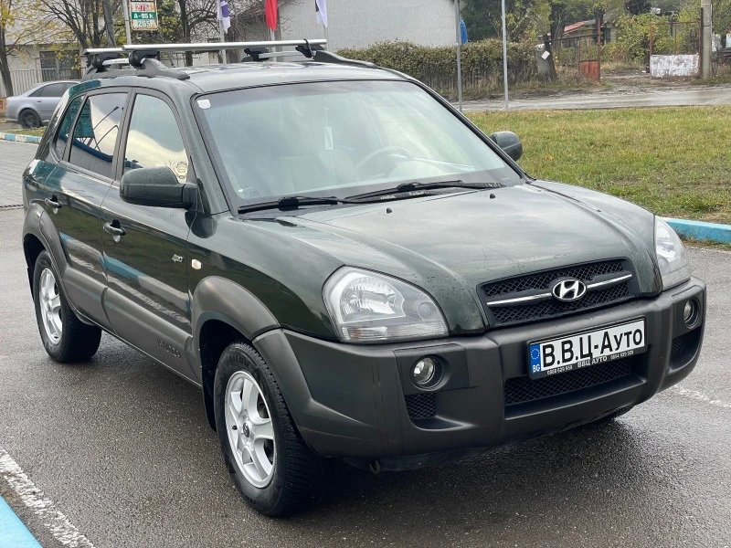 Hyundai Tucson 2.0CRDi 4x4, снимка 3 - Автомобили и джипове - 43141776