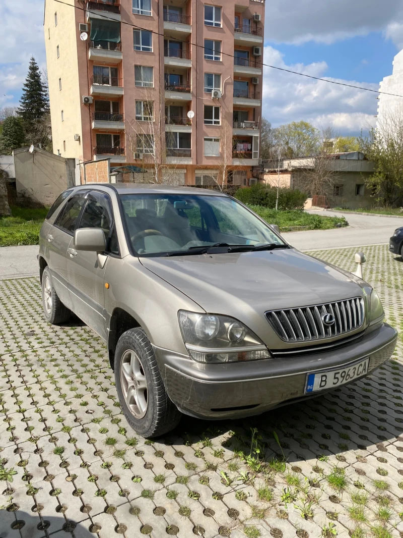 Lexus RX 300 3000 Лева Само предно предаване, снимка 2 - Автомобили и джипове - 51184532