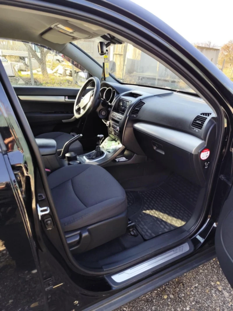 Kia Sorento, снимка 5 - Автомобили и джипове - 53211179