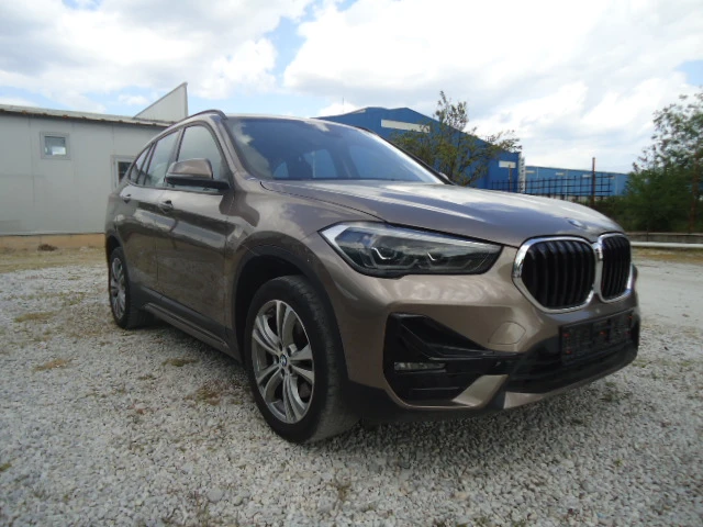 BMW X1 sDrive 20d SPORT LINE - изображение 2
