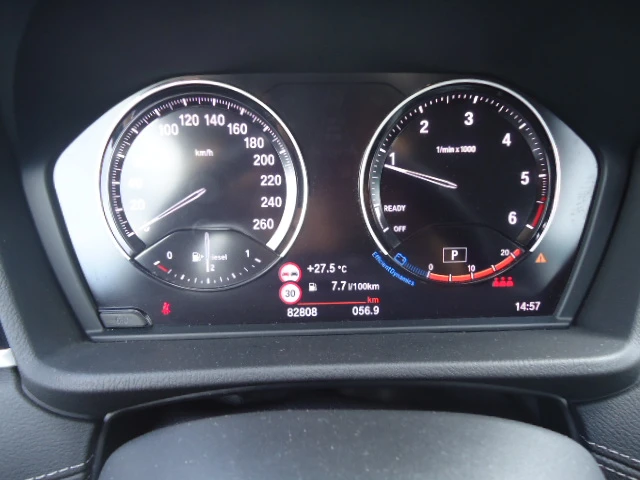 BMW X1 sDrive 20d SPORT LINE - изображение 9