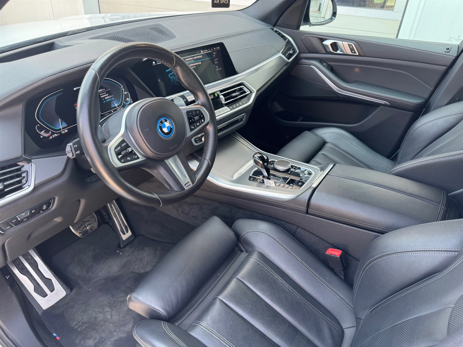 BMW X5 xDrive45e - изображение 6