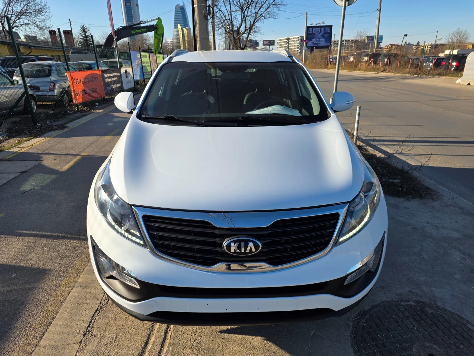 Kia Sportage 122x.km 2.0CRDI R AWD 184k.s - КАТО НОВА !!! - изображение 2