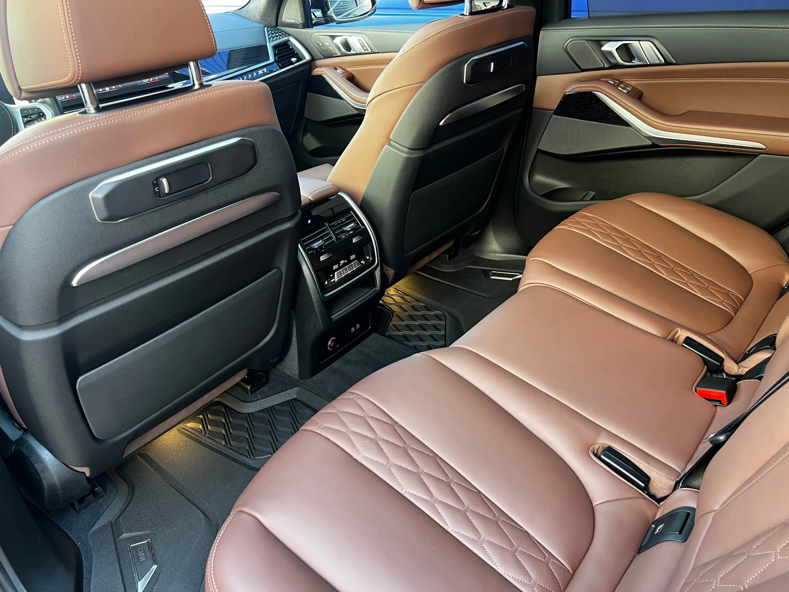 BMW X7 xDrive40d, снимка 9 - Автомобили и джипове - 53708876