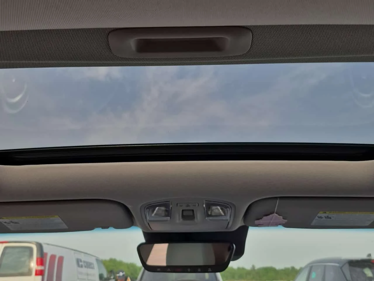 Hyundai Kona ULTIMATE/КАМЕРА/ОБДУХВАНЕ/АВТОКРЕДИТ, снимка 13 - Автомобили и джипове - 54906768